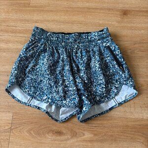 Lululemon Athletic Tracker Short V Seawheeze Multi Women’s Size 8